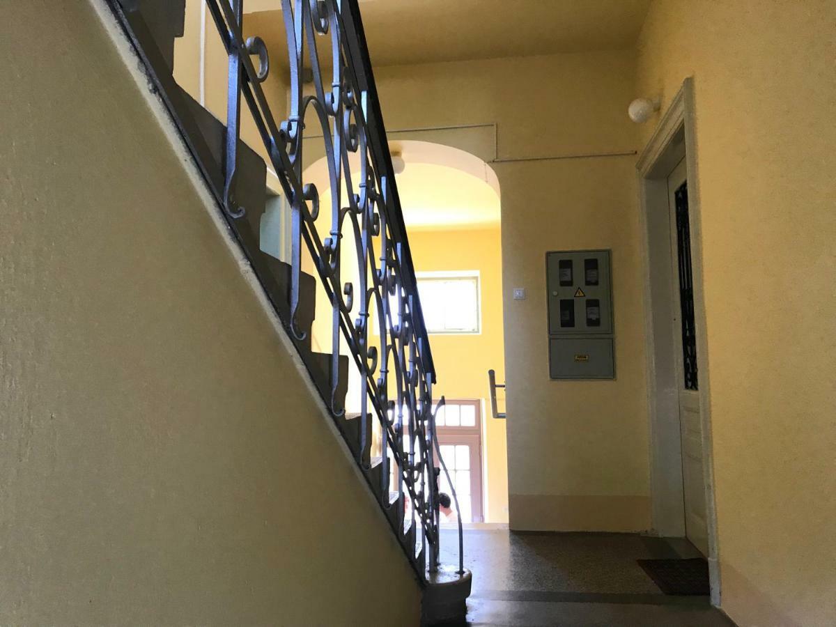 Alloro Boutique Apartment Pula Eksteriør billede
